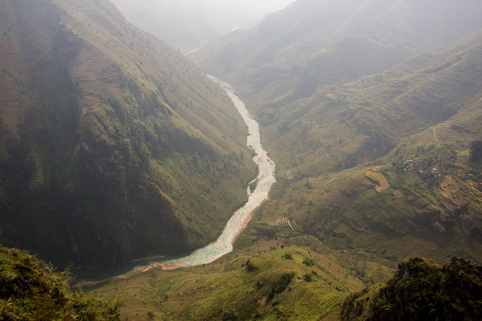 The Nho Que river down below