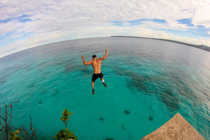 Cliff Jumping in Siquijor